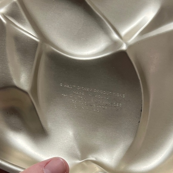 Wilton Disney Winnie the Pooh Cake Pan Bakeware Retired 1995 Vintage 2105-3000 - Picture 3 of 3